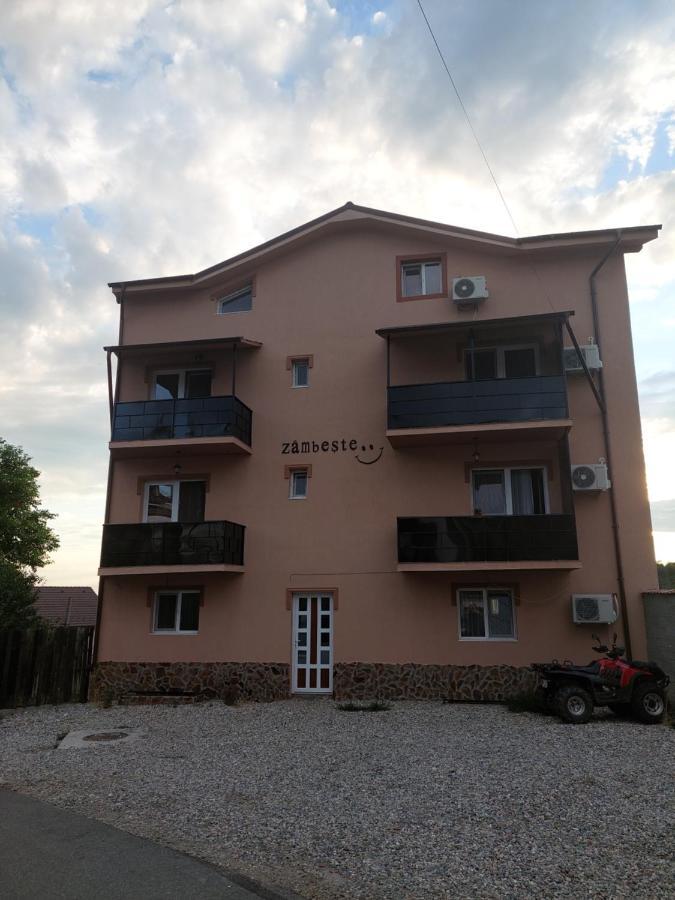 Varipatti House 斯拉蒂纳 外观 照片